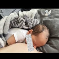 Selling breastmilk $1.10/OZ FROZEN $2.10/OZ FRESH 25 Y/O -CLEAN BILL OF HEALTH -Exclusively Breastfeeding