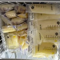 Breastmilk for sale locally or by ship immediately!