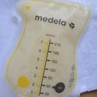 Regular weekly sale of breastmilk in the UK. Non smoke/drinker, taking breastfeeding vitamins. Baby born may 2026.